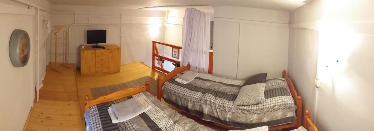 Belvarosi Vintage Apartman A Setaloutcan มิชโคลซ์ ภายนอก รูปภาพ