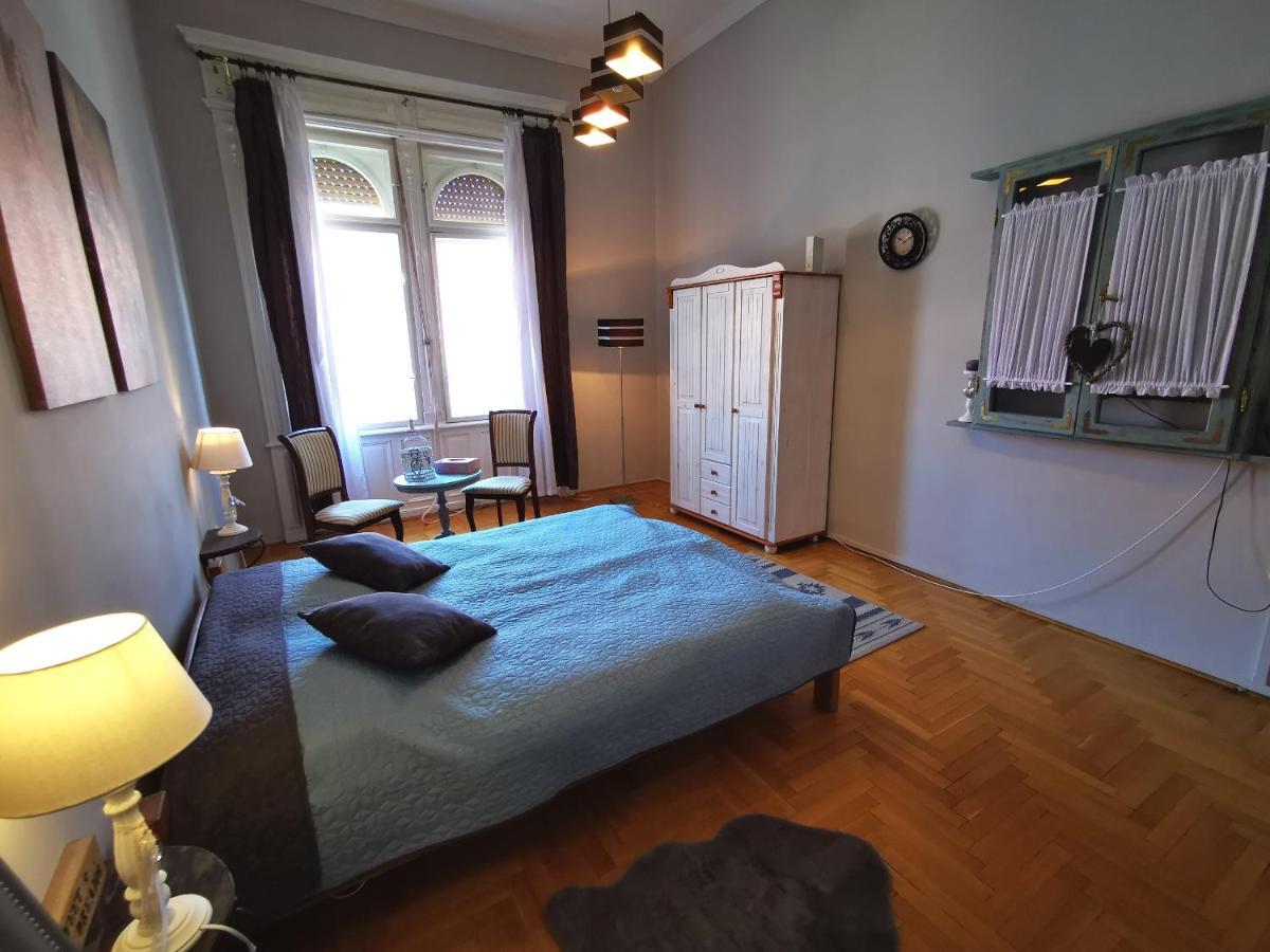 Belvarosi Vintage Apartman A Setaloutcan มิชโคลซ์ ภายนอก รูปภาพ