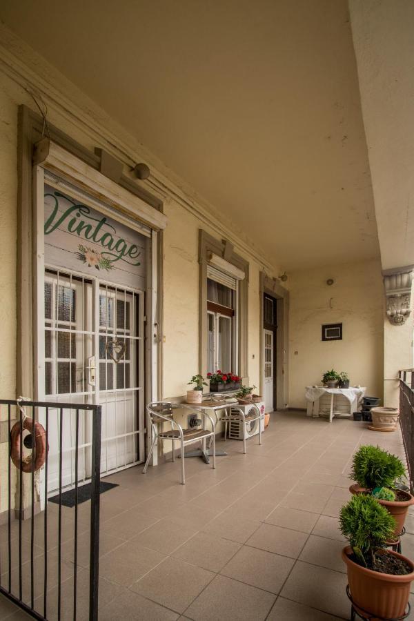 Belvarosi Vintage Apartman A Setaloutcan มิชโคลซ์ ภายนอก รูปภาพ