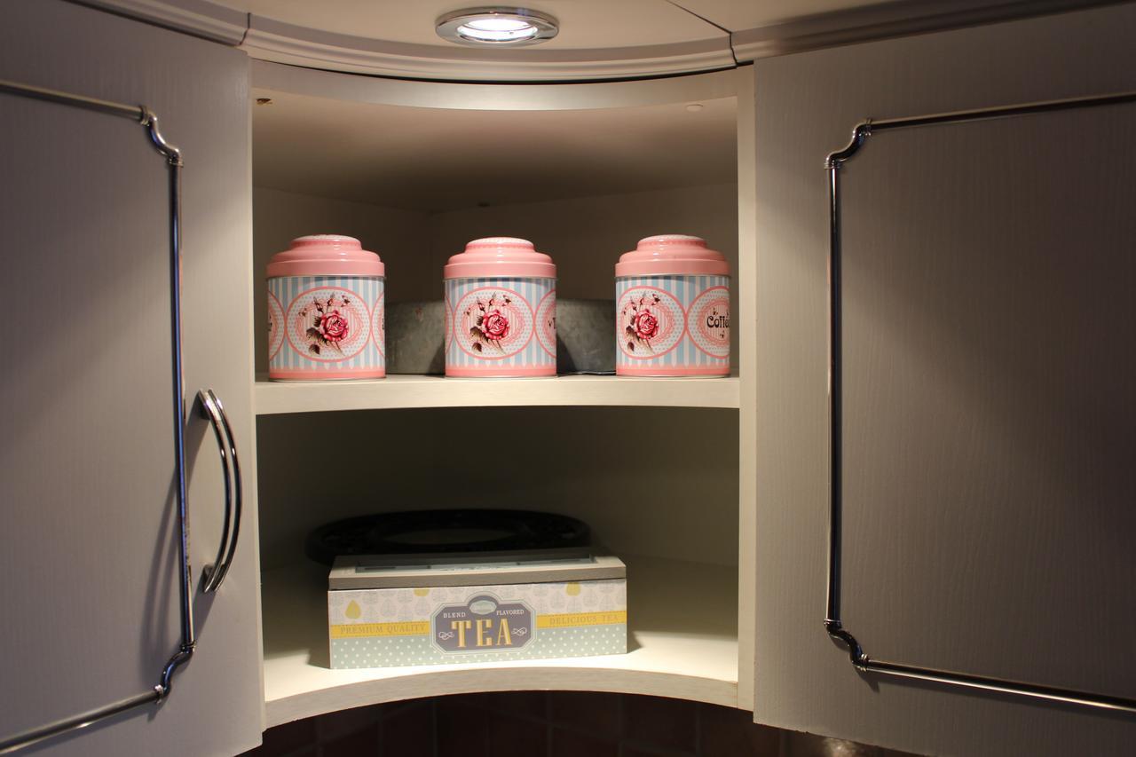 Belvarosi Vintage Apartman A Setaloutcan มิชโคลซ์ ภายนอก รูปภาพ